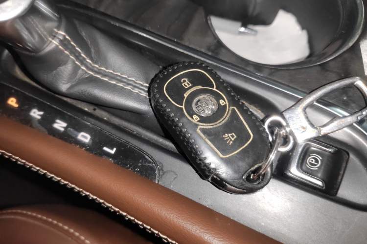 Used Buick Envision 2016 20T Two-Wheel-Drive Elite Model
