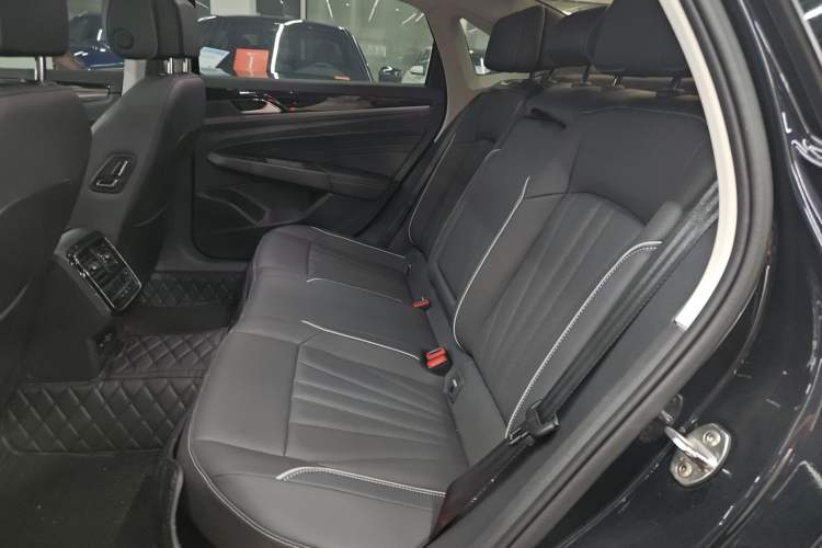 Used Volkswagen Passat 2024 330TSI Starry Elite Edition
