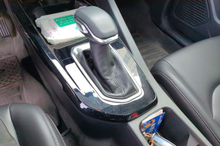 Used Ford Escort 2021 1.5L Automatic Diamond Edition Gear Lever