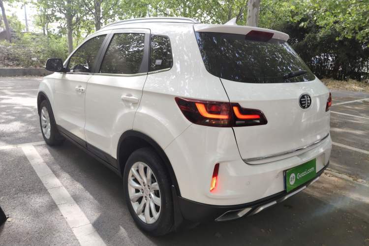 Used Bestune X40 2019 1.6L Automatic Luxury Edition China VI Rear Left 45 Deg