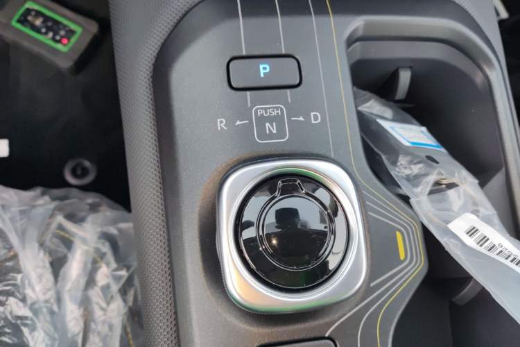 Used Toyota bZ5 2025 Model 550 JOY Gear Lever