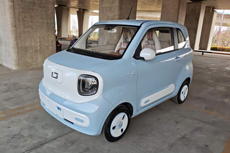 Used Bestune Pony 2026 222km Colorful Horse