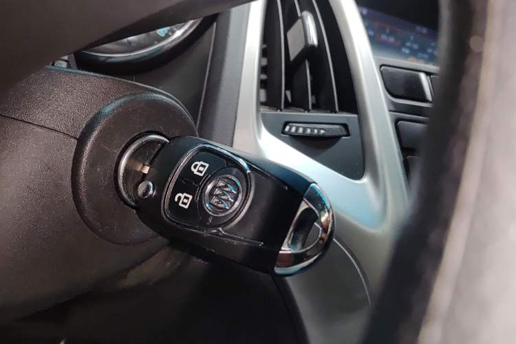 Used Buick GT 2014 XT 1.6L Automatic Fashion Edition