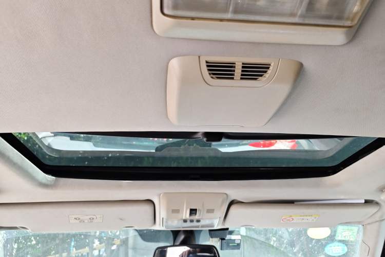 Used Land Rover Discovery 2014 3.0 SDV6 HSE Diesel Edition Headliner