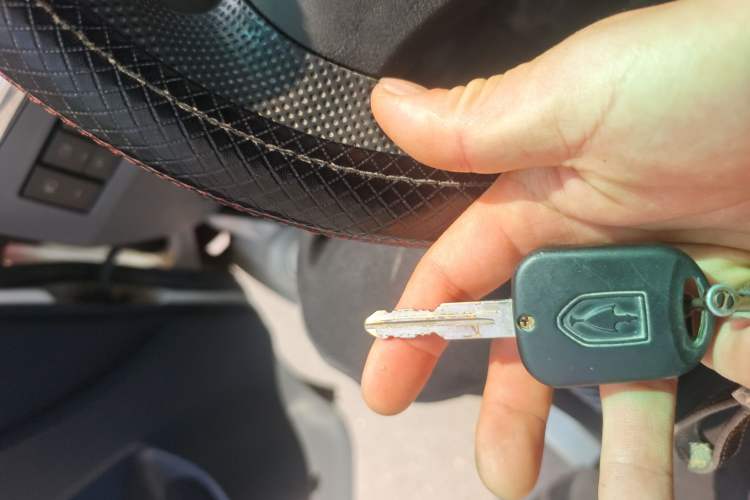 Used Jinbei Hiace X30 2018 1.5L Cargo Van Comfort Model DLCG14 Vehicle Key