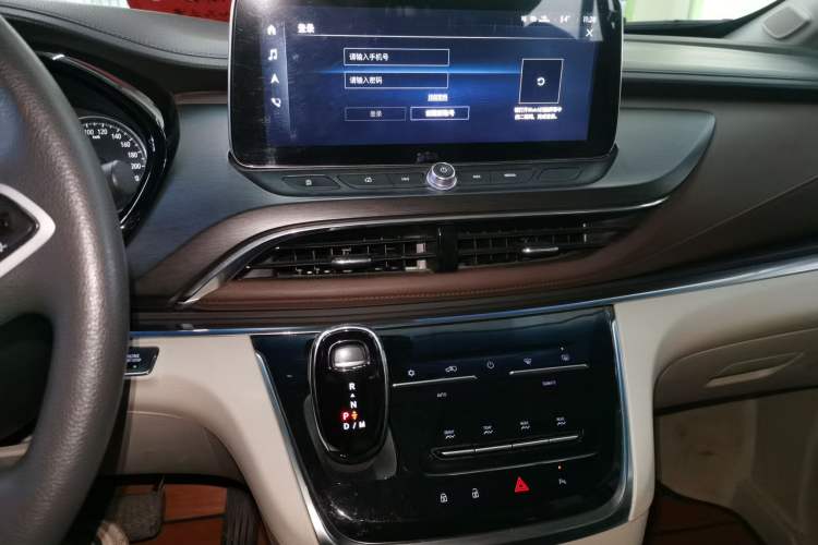 Used Buick GL8 2023 Land Executive Class Smart Enjoyment Model