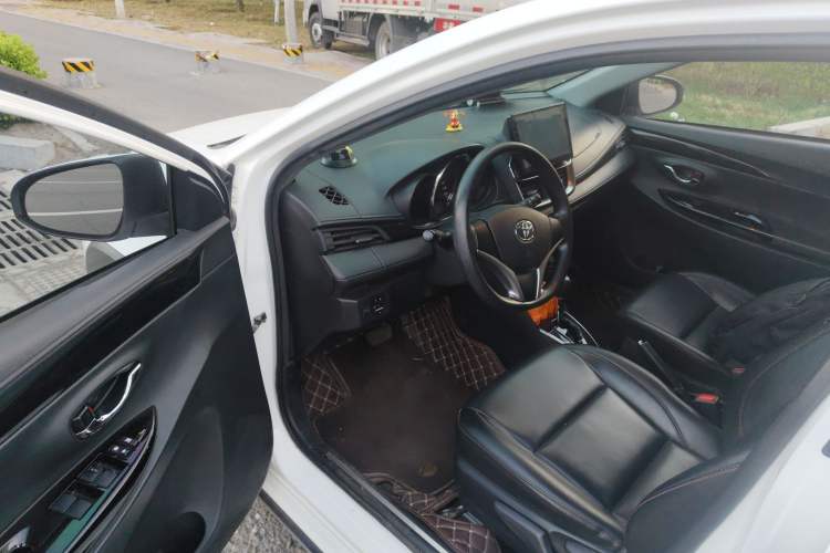 Used Toyota YARiS L Zhi Xuan 2020 X-Trail X 1.5L CVT Luxury Edition Driver Seat