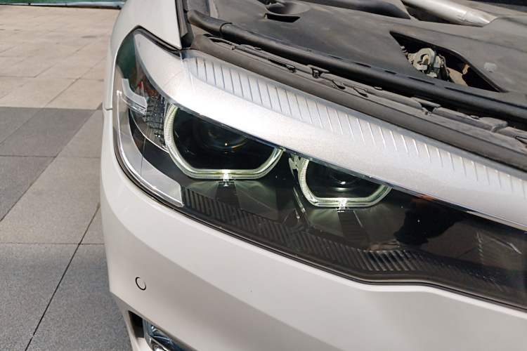 Used BMW 5 Series 2019 Facelifted 525Li Luxury Package