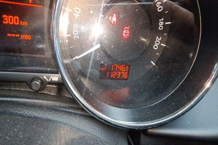 Used Peugeot 3008 2013 2.0L Automatic Trend Edition