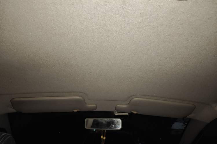 Used FAW Weizhi V5 2013 1.5L Manual Elite Model China IV Standard
