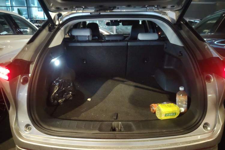 Used Changan UNI-Z New Energy 2024 Blue Whale Smart Electric iDD 125km Excellence Model
