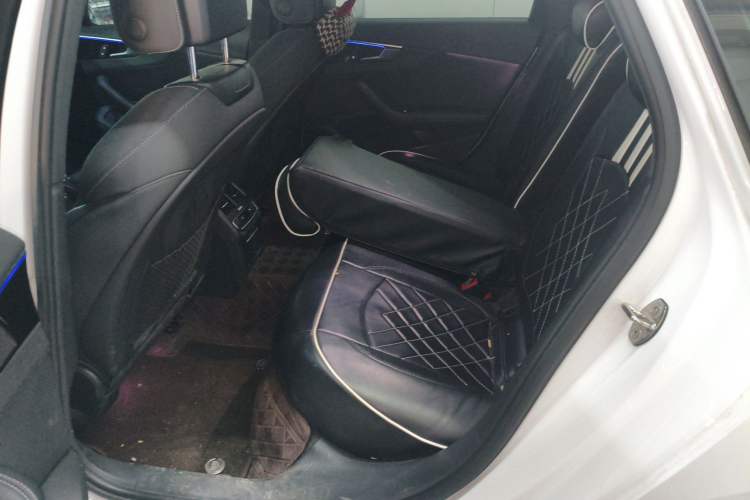 Used Audi A4L 2023 40 TFSI Luxury Dynamic Model