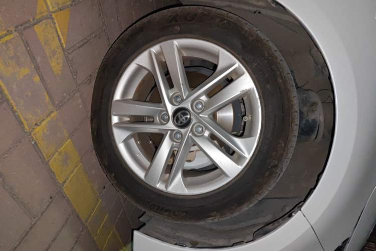Used Toyota Levin 2022 Dual-Engine 1.8H E-CVT Luxury Edition Right Front Wheel Hub