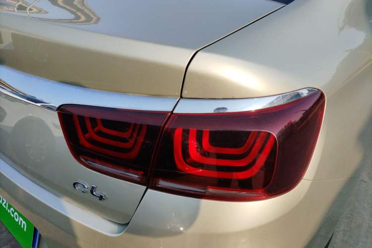 Used Citroen C4 Sega 2018 1.6L Manual Luxury Model