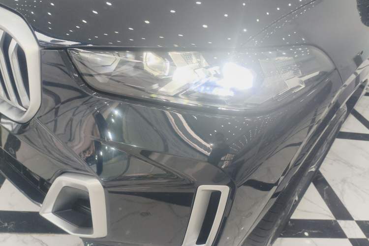 Used BMW X5 2023 xDrive 30Li Luxury M Sport Package