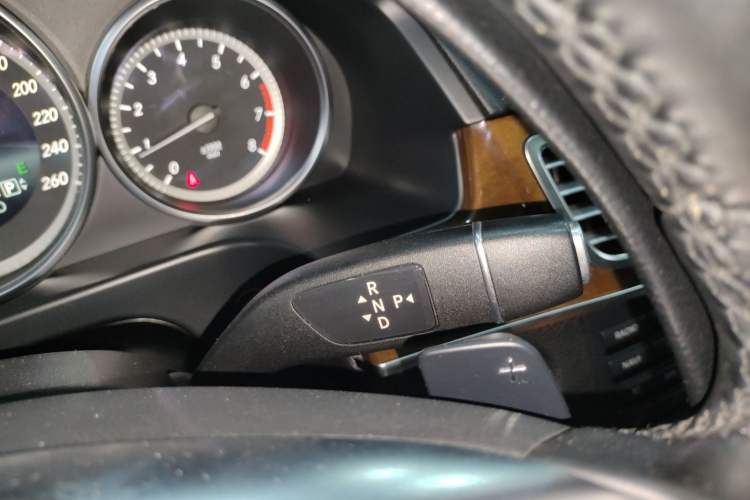 Used Mercedes-Benz E-Class 2015 E 200 L
