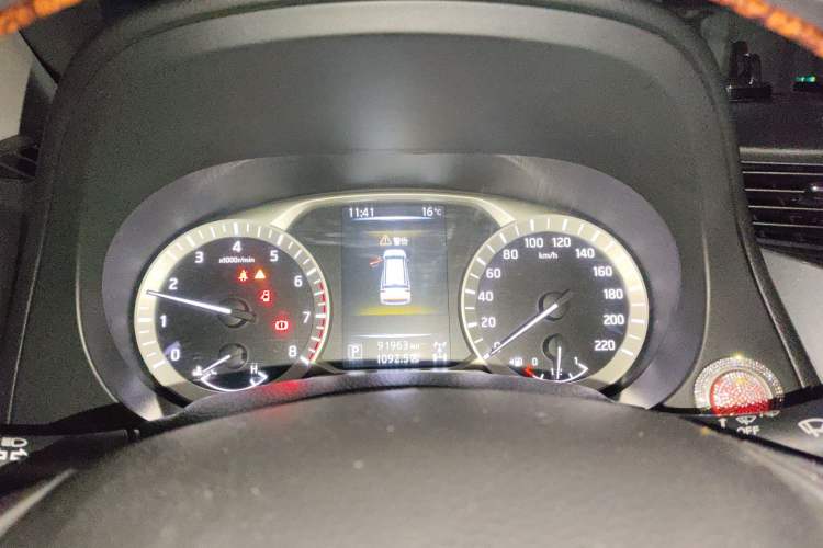 Used Nissan Terra 2018 2.5L Automatic 4x4 Luxury Edition
