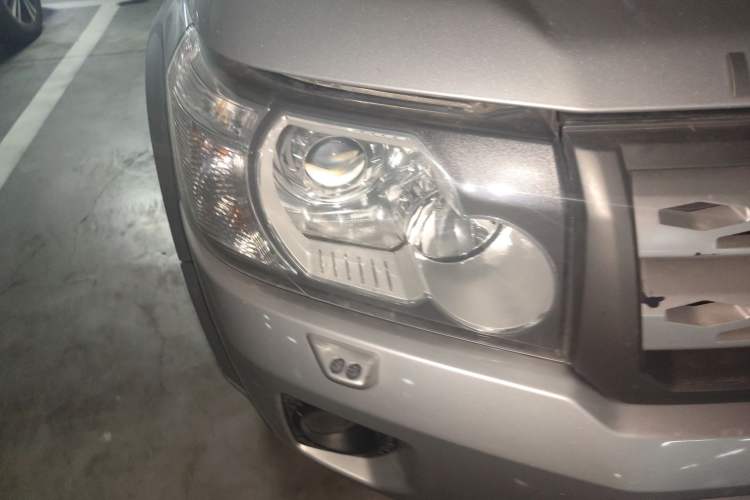 Used Land Rover Freelander 2 2011 3.2L i6 HSE Gasoline Edition
