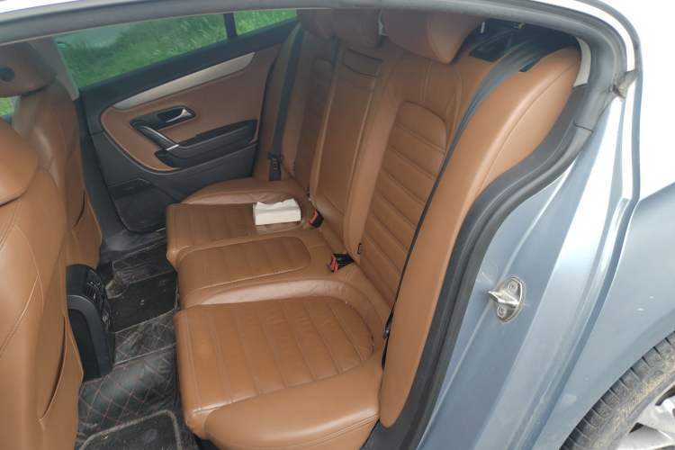 Used Volkswagen FAW-Volkswagen CC 2011 1.8TSI Luxury Model Left Rear Seat