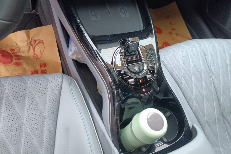 Used BYD Seal 2022 700 km Long-Range Rear-Wheel-Drive Version Gear Lever