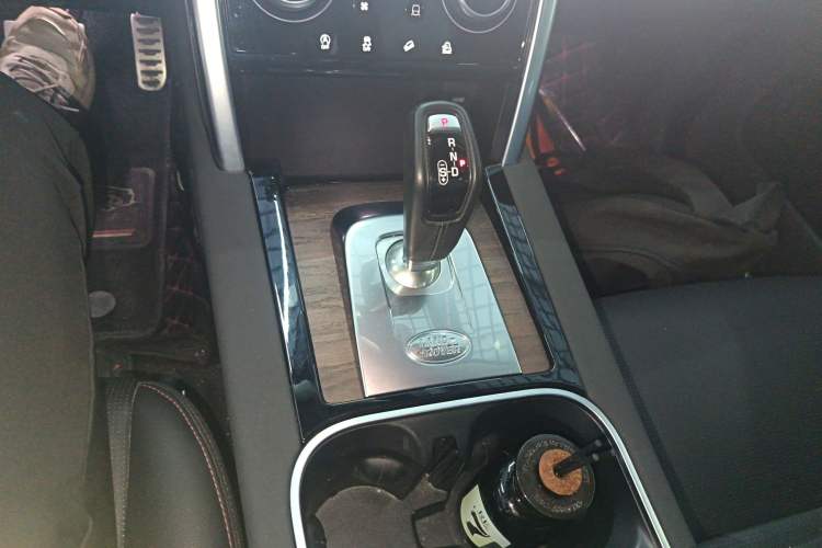 Used Land Rover Discovery Sport 2020 249 PS R-Dynamic Performance Edition