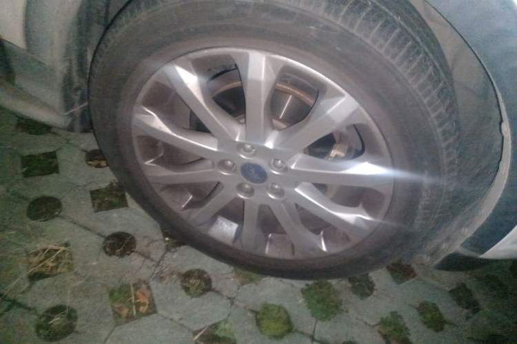 Used Ford Kuga 2015 1.5L GTDi Two-Wheel Drive Fashion Edition