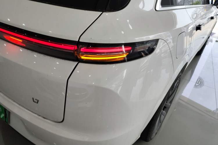 Used Li Auto L7 2023 Pro Model Right Rear Taillight