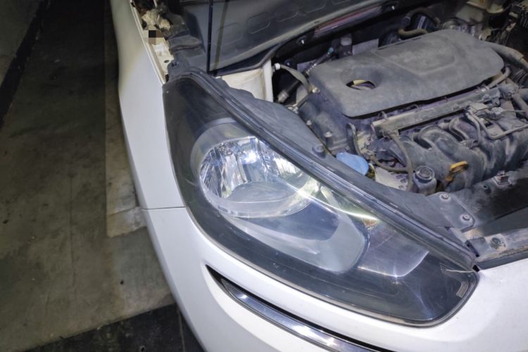 Used Kia KX3 2015 1.6L Automatic Two-Wheel Drive DLX Right Front Headlight