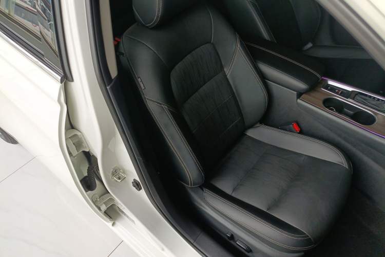 Used Nissan Teana 2021 2.0L XL Comfort Edition Right Front Seat