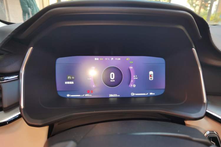 Used Lynk & Co 06 EM-P 2022 PHEV 84 km Range Pro Version