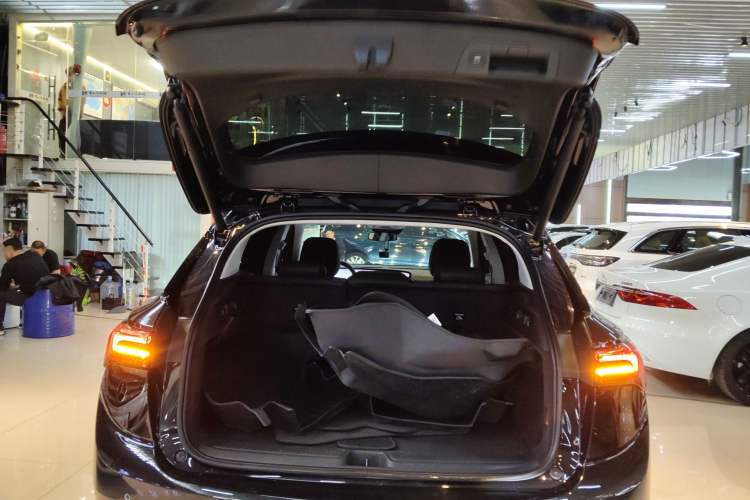 Used Buick Envision 2024 Encore S 28T Ignite Black Prestige Edition Trunk