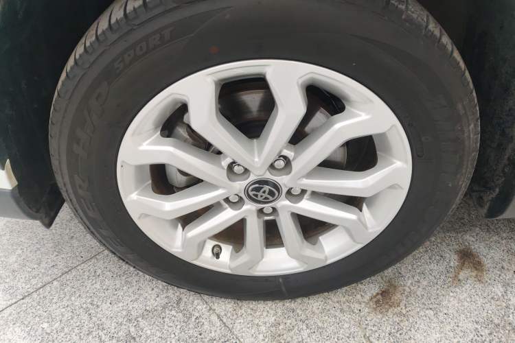 Used Toyota FRONTLANDER 2023 2.0L CVT Leading Edition Left Front Wheel Hub