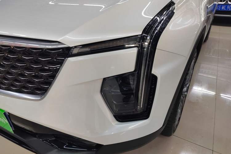 Used Cadillac XT4 2024 28T Two-Wheel-Drive Prestige Version
