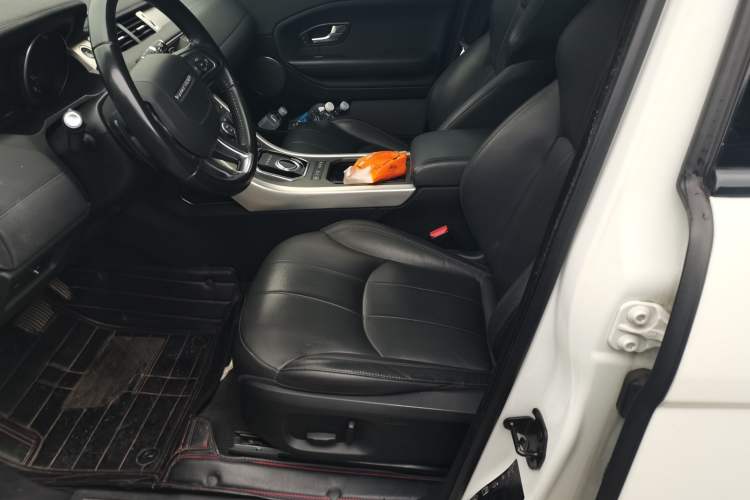 Used Land Rover Range Evoque 2018 240PS PURE Style Edition Left Front Seat