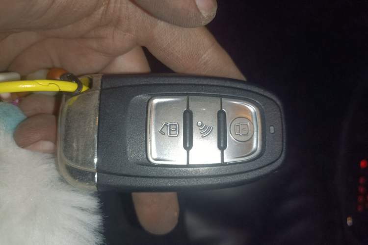 Used Volkswagen Polo 2014 1.6L Automatic Comfort Edition
