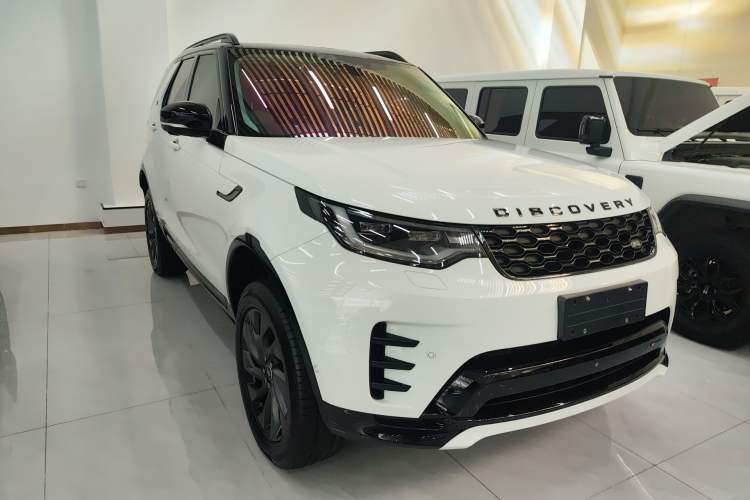 Used Land Rover Discovery 2023 Revised Version 360 PS R-Dynamic S Exterior 1
