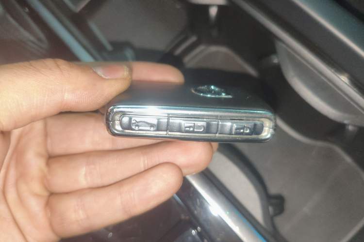 Used Volvo XC60 2019 T5 4x4 Zhiya Luxury Edition China V Standard
