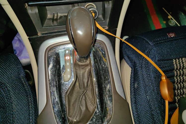 Used Buick Regal 2015 2.0L Leading Fashion Edition