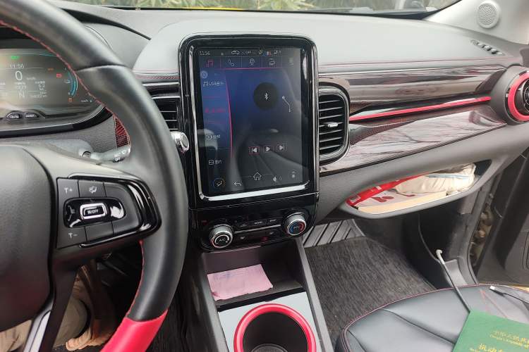 Used Chery Little Ant 2022 Sweet Pink Edition Half-Sugar Version 3-Cell Lithium 30kW 301km
