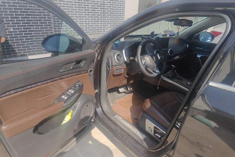 Used Wey VV5 2019 Upgraded Model 2.0T Two-Wheel Drive Ultra-Luxury Version China V Standard Driver Seat