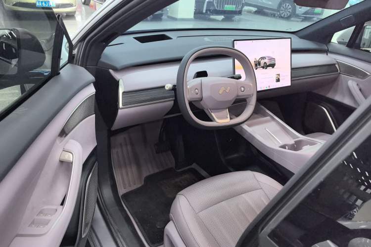 Used ONVO L60 2024 60 kWh Rear-Drive Version
