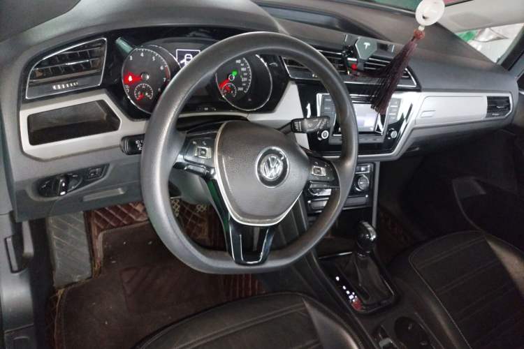 Used Volkswagen Touran 2016 Volkswagen Touran L 280TSI DSG Comfort Edition