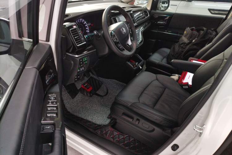 Used Honda Elysion 2019 2.0L Hybrid Luxury Edition
