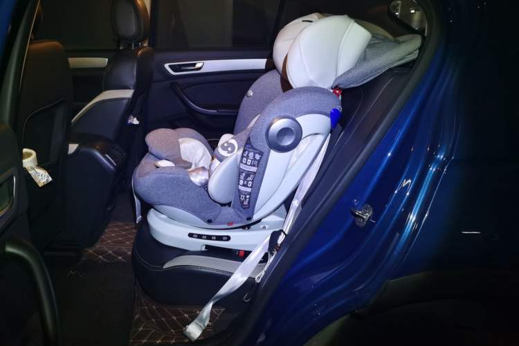 Used Qoros 5 2017 1.6T Automatic Prestige Model Left Rear Seat