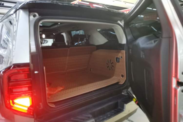 Used Tank 400 New Energy 2023 Hi4-T Super Edition Trunk