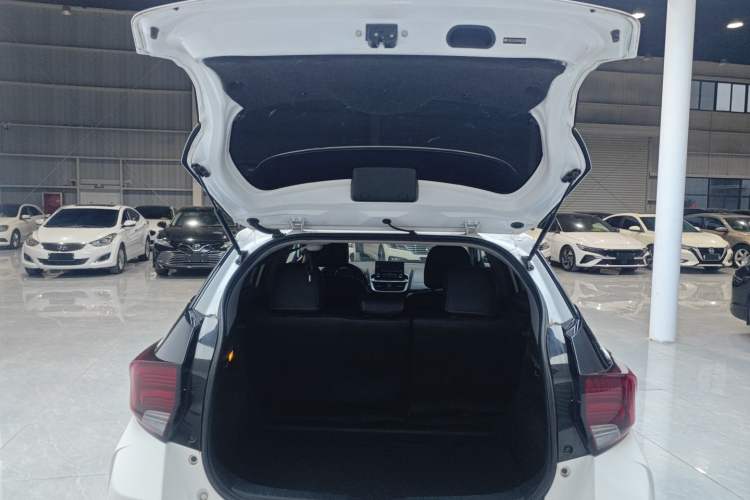 Used Toyota YARiS L Zhi Xuan 2022 X-Trail 1.5L CVT Leading PLUS Edition