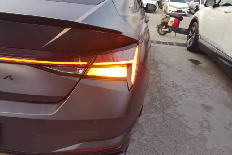 Used Hyundai Elantra 2022 1.5L CVT 20th Anniversary Edition