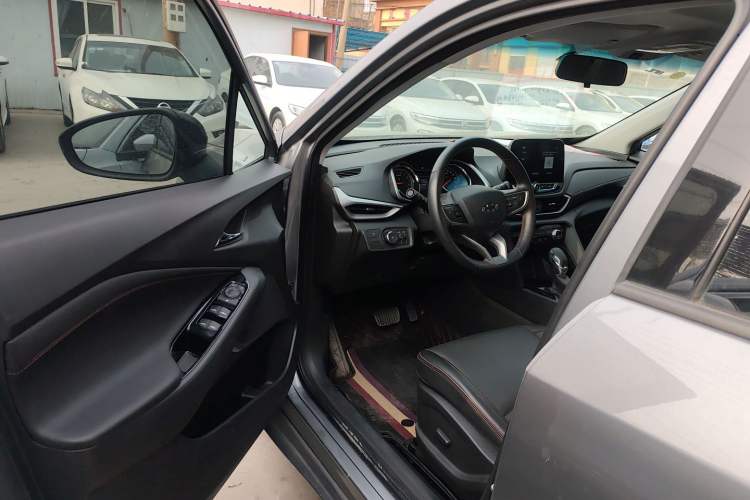 Used Chevrolet Orlando 2020 Light Hybrid Redline 530T Automatic Enjoyment Edition (5+2 Models)