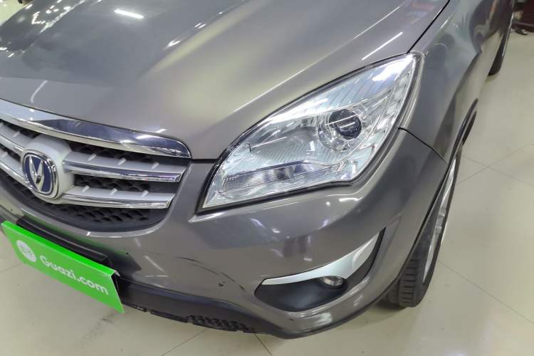 Used CHANGAN CS35 2015 1.6L Automatic Luxury Model China IV Standard
