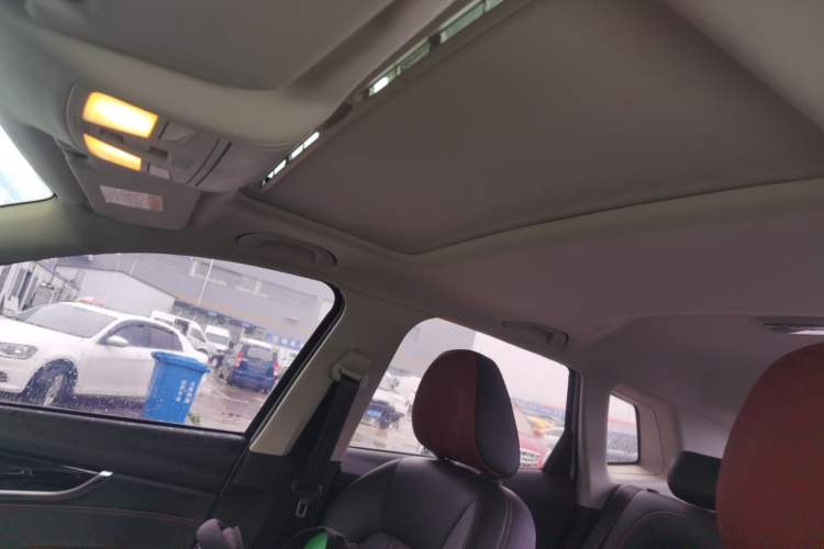 Used Bestune T33 2019 1.6L Automatic Luxury Edition China VI Headliner